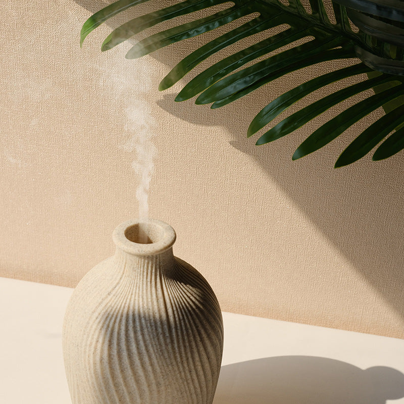 Simple Vase Shaped Aromatherapy Humidifier